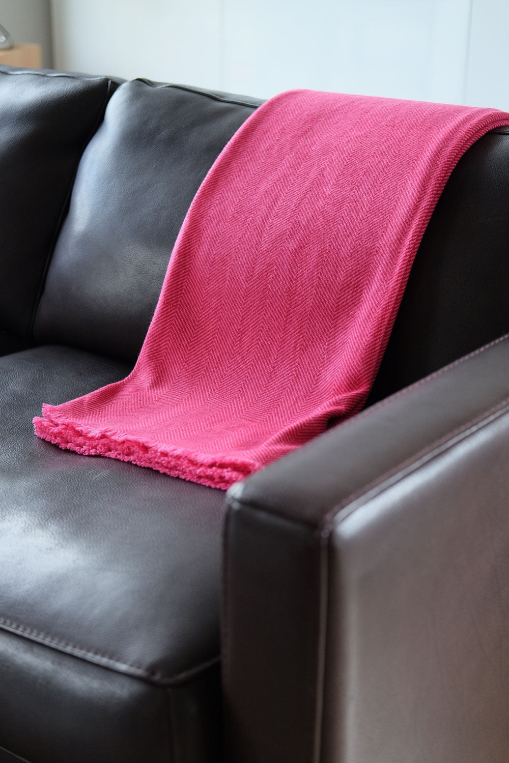 Erable 130 x 190 en cachemire mixte - rose shocking-rouge velours - Mahogany