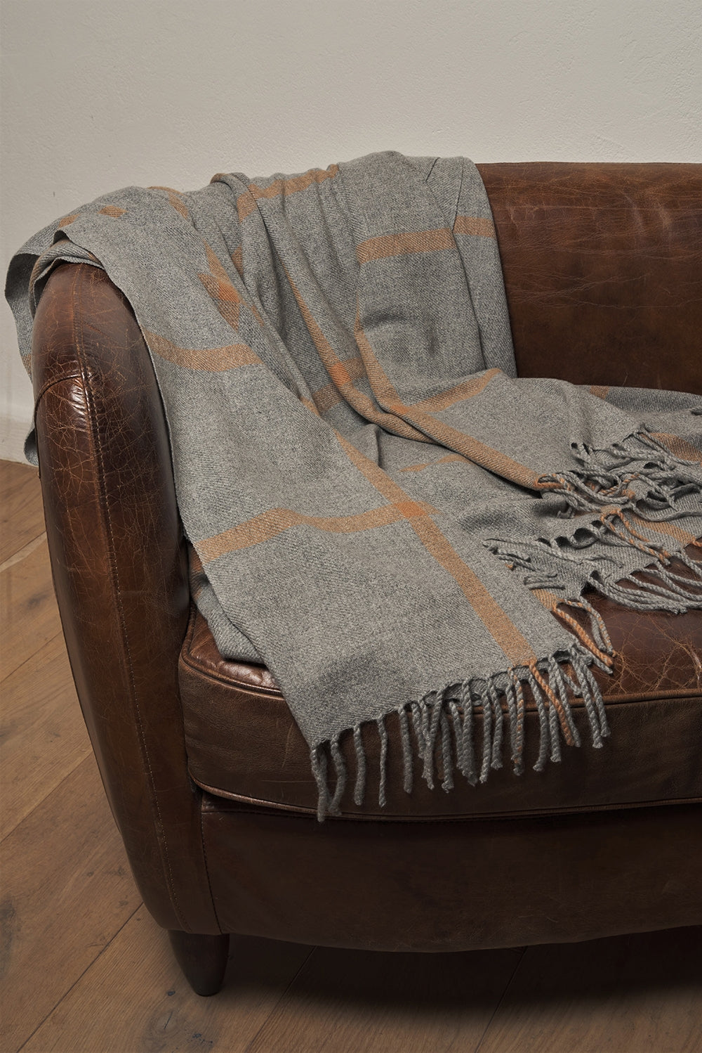Altay 150 x 190 en cachemire mixte - gris chiné / camel - Mahogany