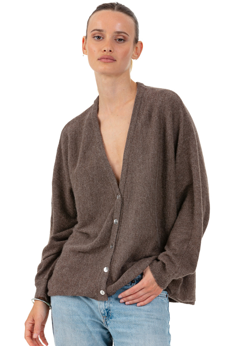 Gilet en baby alpaga, 100 % Baby Alpaga, femme, col col v, fermeture à boutons, coupe oversize, manches longues, fine, , Mahogany