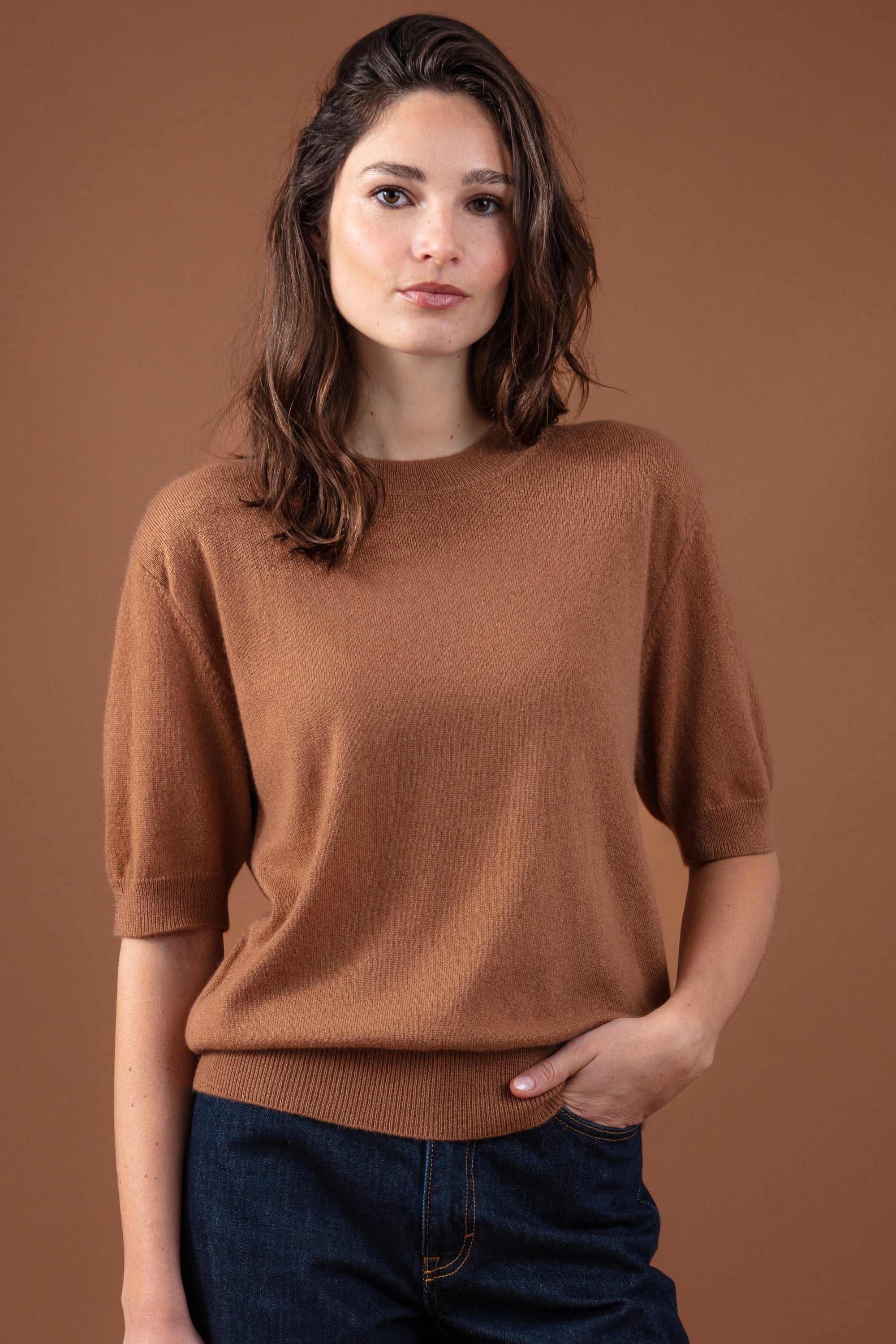 Pull en cachemire, 100 % Cachemire, femme, col col rond, coupe droite, manches courtes, fine, , Mahogany