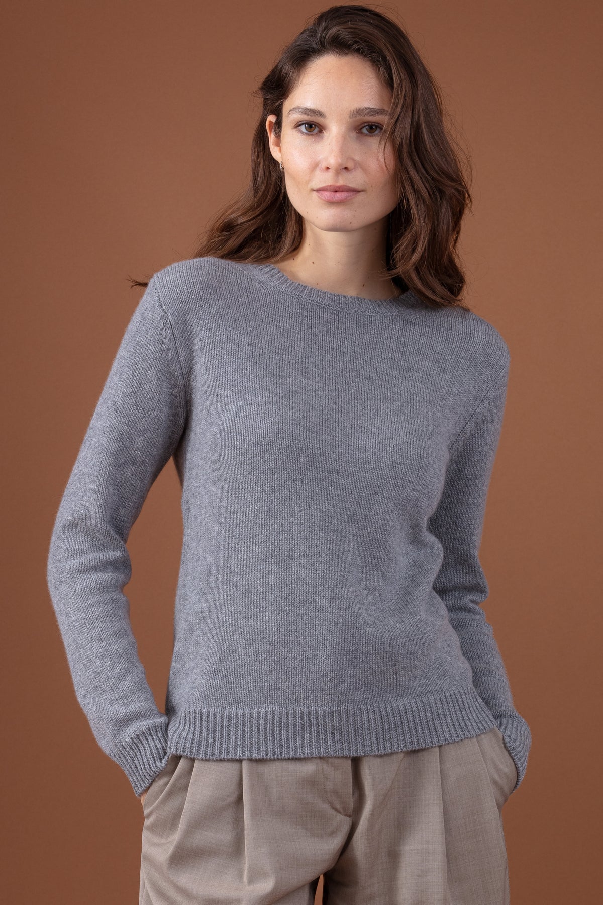 Pull en cachemire, 100 % Cachemire, femme, col col rond, coupe droite, manches longues, grosse / 6 fils et +, tricot normal, Mahogany