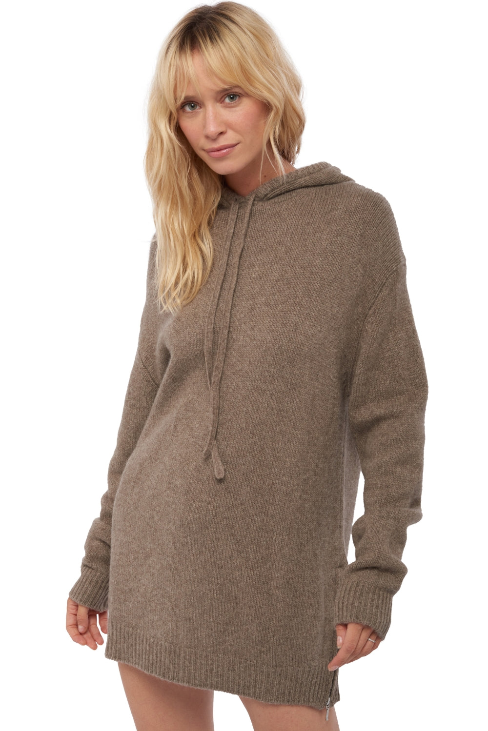 Veria en yak femme - Vue 1 - marmotte naturel - Mahogany