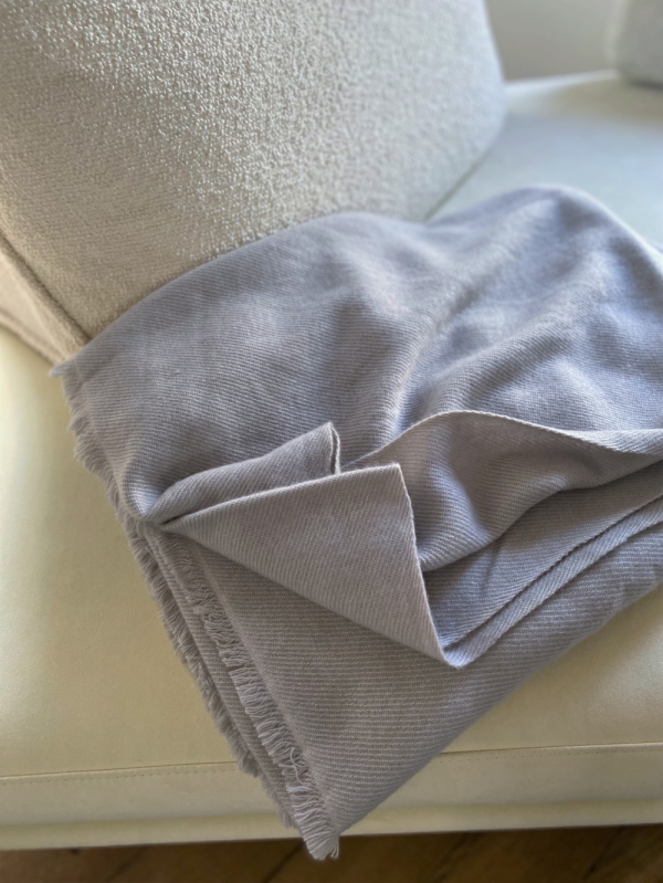 Cachemire accessoires couvertures plaids toodoo plain l 220 x 220 gris perle 220x220cm