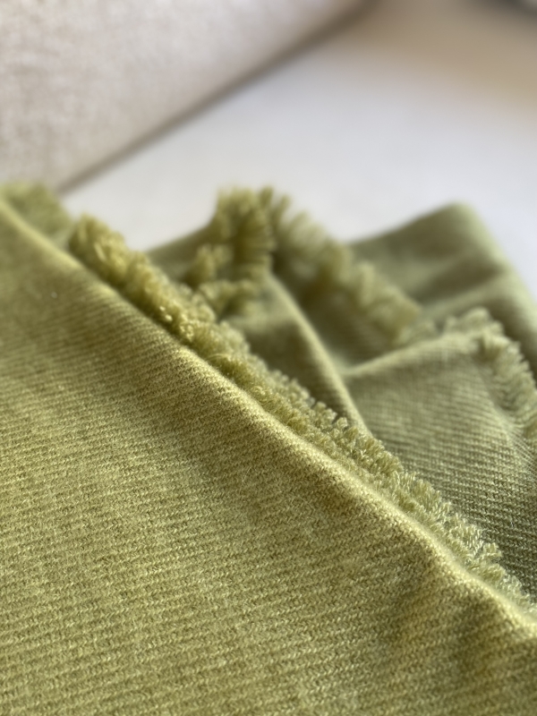 Cachemire accessoires couvertures plaids toodoo plain s 140 x 200 vert jungle 140 x 200 cm