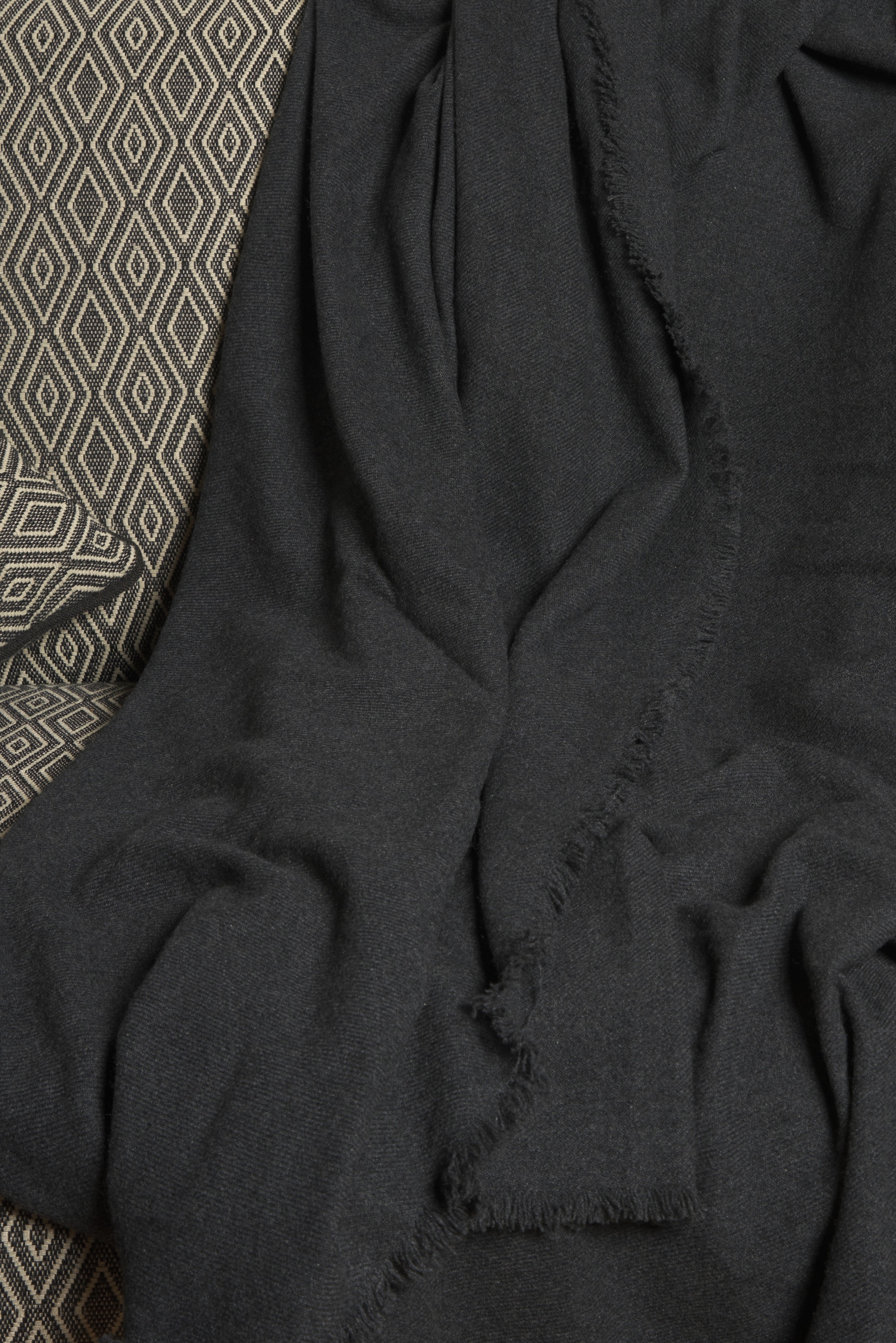 Cachemire accessoires couvertures plaids toodoo plain s 140 x 200 carbon 140 x 200 cm